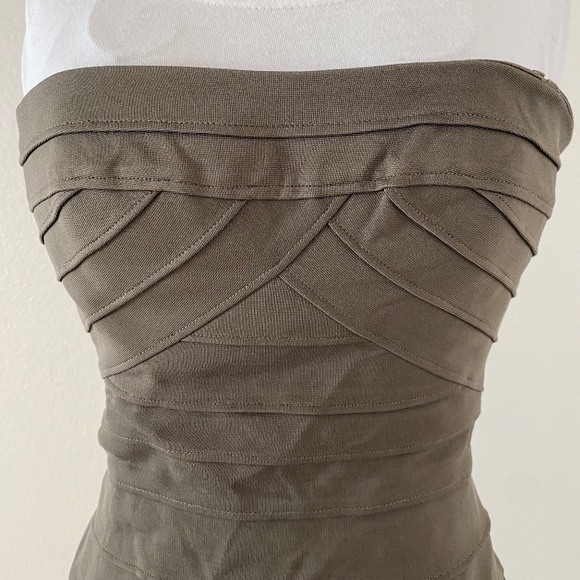 BCBGMazazria Dress Green Sz 6- 0033 - Picture 3 of 4